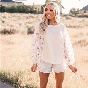 Floral sleeve top (new)